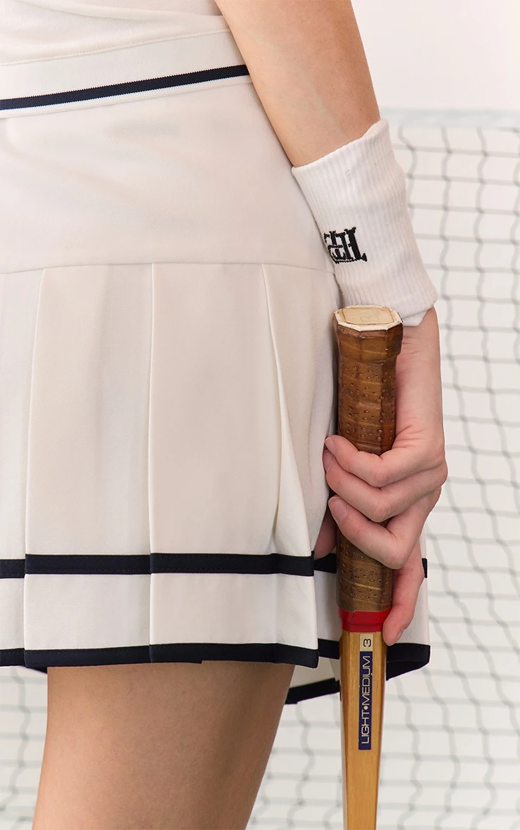 Prettylittlething White Contrast Stripe Box Pleat Mini Skirt 5 Prettylittlething White Contrast Stripe Box Pleat Mini Skirt - Image 5