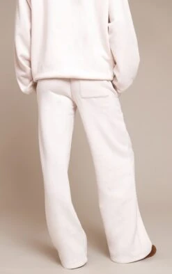 Prettylittlething Cream Cotton Fleece Straight Leg Sweatpants -Pretty Little Thing Shop 5428d3a88795570bb734d593f0e3206f29f9974f cno6011 3 prettylittlething cream cotton fleece straight leg sweatpants