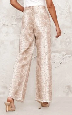 Prettylittlething Light Brown Snake Print Wide Leg Jeans 7 Prettylittlething Light Brown Snake Print Wide Leg Jeans -Pretty Little Thing Shop 5888ab76edc70bbd293f8c792517a9e2ba05c1d7 cnj6522 3
