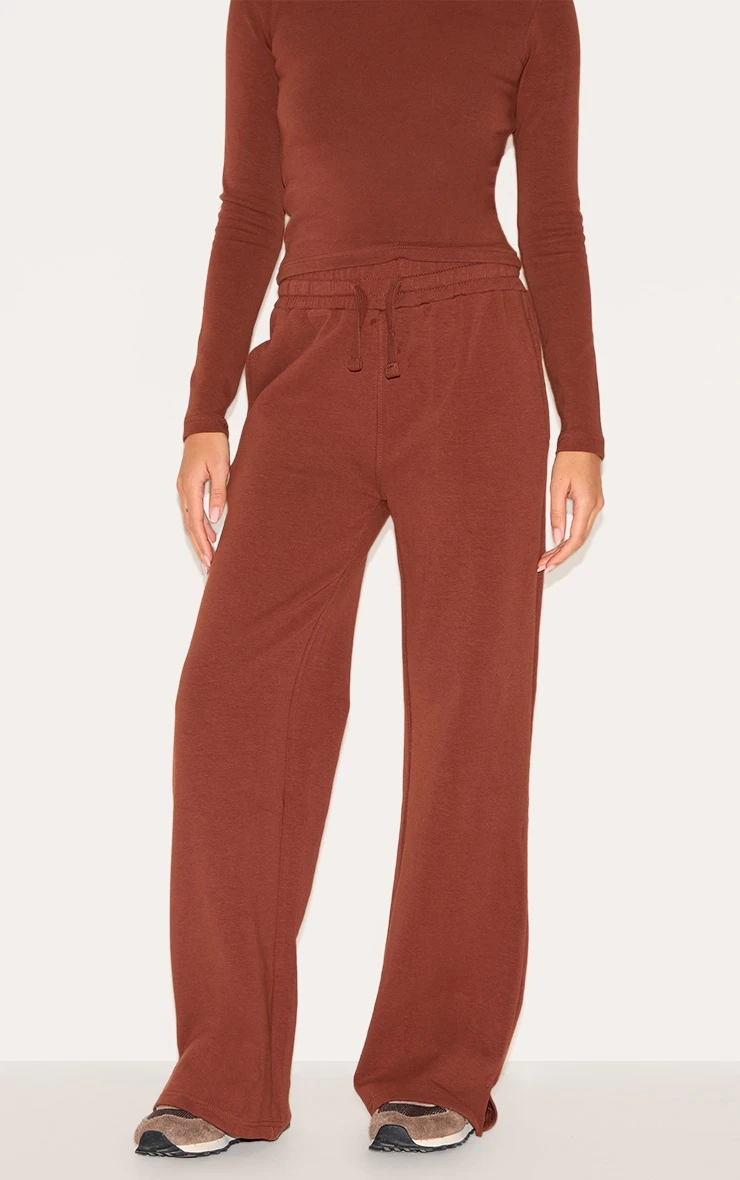 Prettylittlething Chocolate Interlock Wide Leg Split Hem Sweatpants 2 Prettylittlething Chocolate Interlock Wide Leg Split Hem Sweatpants - Image 2