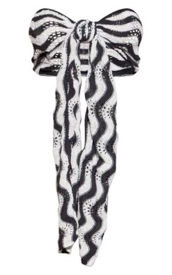 Monochrome Wave Knit Multiway Top -Pretty Little Thing Shop 61d3cd51586496a62e3fff6acc89b6a60d00eb9a cnj4896 5