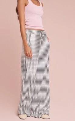 Prettylittlething White Ribbed StripedDetail Drawstring Wide Leg Pants 6 Prettylittlething White Ribbed StripedDetail Drawstring Wide Leg Pants -Pretty Little Thing Shop 62ba48b9cbed8f610d343ad63995d3995d4488d8 CNO6256 2 white ribbed striped detail drawstring wide leg trouser