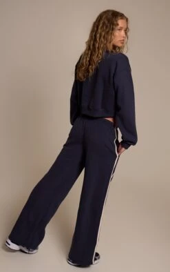 Prettylittlething Navy Sports Club Wide Leg Sweatpants -Pretty Little Thing Shop 64b07ce23c41d25f040f8ff4b41d2cdc3df6fd14 CNO4668 3 navy sports club wide leg joggers