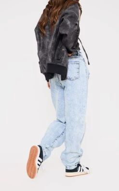 PRETTYLITTLETHING Acid Blue Wash Open Knee Boyfriend Jeans 7 PRETTYLITTLETHING Acid Blue Wash Open Knee Boyfriend Jeans -Pretty Little Thing Shop 64c2b6f3ced468609f6709024dcf37a89797bd77 cmm4757 3