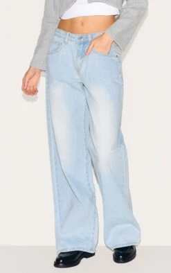Prettylittlething Light Blue Wash Low Rise Boyfriend Jeans