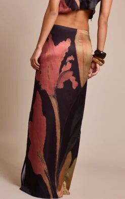 Prettylittlething Black Floral Printed Satin Maxi Skirt 7 Prettylittlething Black Floral Printed Satin Maxi Skirt -Pretty Little Thing Shop 6633155d5c7438dad6d025fa0e968525bb50a60c CNN5760 3 black floral printed satin maxi skirt