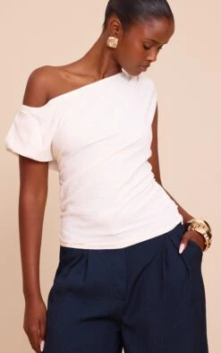 Prettylittlething Cream Floaty Woven Ruched One Shoulder Top 8 Prettylittlething Cream Floaty Woven Ruched One Shoulder Top -Pretty Little Thing Shop 667d174c5ef90474fc809c23e4e3723af35e42f8 CNM7625 4 cream floaty woven ruched one shoulder top