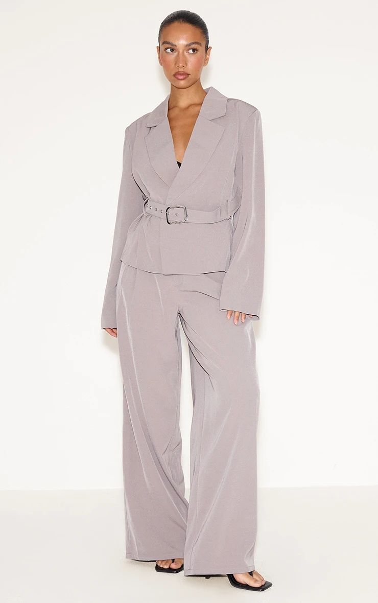 Prettylittlething Grey Tailored Woven Cropped Trench 3 Prettylittlething Grey Tailored Woven Cropped Trench - Image 3