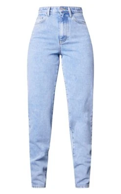 PRETTYLITTLETHING L32 Light Blue Wash Mom Jeans -Pretty Little Thing Shop 6d32341fec6d9792c0bbc22ead7baebfec51d011 cmu3586 5