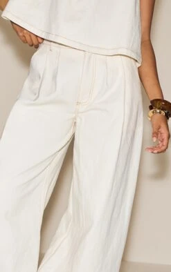 Prettylittlething Ecru Pleated Wide Leg Jeans 8 Prettylittlething Ecru Pleated Wide Leg Jeans -Pretty Little Thing Shop 6e0411cac3d6d2ff4830002f141240518b5552c6 CNM9245 4 ecru pleated wide leg jeans