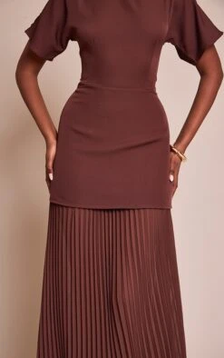 Prettylittlething Chocolate Satin Back Tie Pleated Hem Maxi Dress -Pretty Little Thing Shop 70b9323a65778a733d30b1f08a2df425b7bb1b4e cno3226 4 chocolate satin back tie pleated hem maxi dress