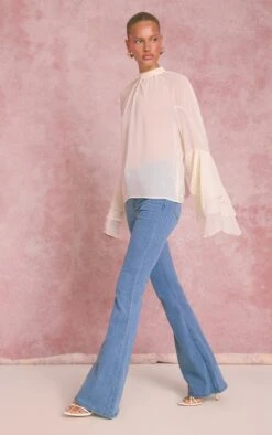 Prettylittlething Blue 5 Pocket Stretch Flared Jeans