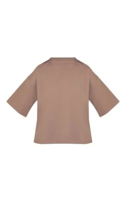 Prettylittlething Chocolate Interlock Crew Neck T-shirt 9 Prettylittlething Chocolate Interlock Crew Neck T-shirt -Pretty Little Thing Shop 73e302188a6340fe58ae509af118ac047b00b33c CNN7573 5 chocolate interlock crew neck t shirt