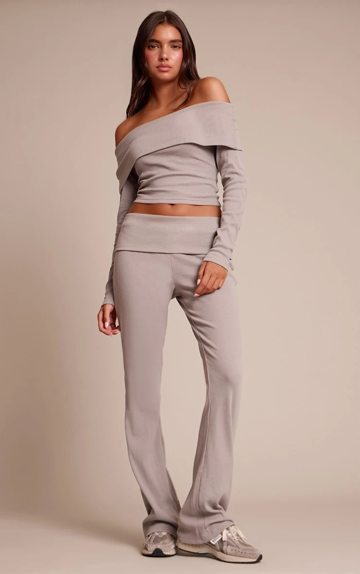 Prettylittlething Ash Grey Fold Over Straight Leg Pant 1 Prettylittlething Ash Grey Fold Over Straight Leg Pant