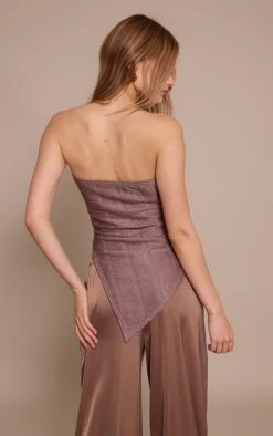 Prettylittlething Mushroom Textured Asymmetric Hem Bandeau Top -Pretty Little Thing Shop 7719f498487dd892c1b398c2a2fccbdec3734fd7 CNO5802 2 mushroom textured asymmetric hem bandeau top