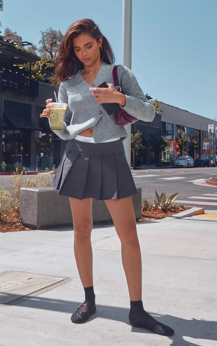 Prettylittlething Grey Knit Asymmetric Button Cardigan 3 Prettylittlething Grey Knit Asymmetric Button Cardigan - Image 3