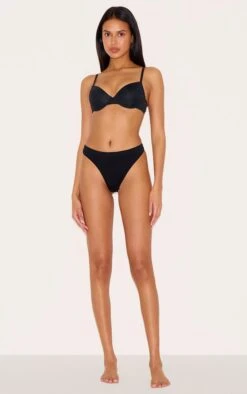 Prettylittlething Black Underwired T-Shirt Bra 7 Prettylittlething Black Underwired T-Shirt Bra -Pretty Little Thing Shop 7a966b00f260cf1dc5fd4cd6fbbee5ad33e87cbb CNL6127 3 black underwired t shirt bra