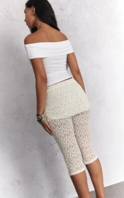Prettylittlething White Lace Fold Over Capri's -Pretty Little Thing Shop 7b22664127fa7b0a967c2c42b1950047a8857398 CNO5227 3 white lace fold over capri s