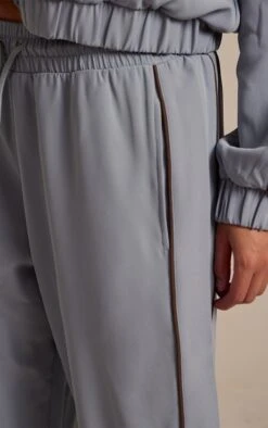 Prettylittlething Light Blue Tricot Contrast Piping Wide Leg Sweatpants 8 Prettylittlething Light Blue Tricot Contrast Piping Wide Leg Sweatpants -Pretty Little Thing Shop 7f1081341813008d6aabf89aac25f6656e5b8046 CNO4681 4 light blue tricot contrast piping wide leg joggers