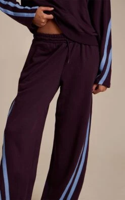 Prettylittlething Plum Contrast Striped Wide Leg Sweatpants -Pretty Little Thing Shop 800dfd14f1edae1f25a1872d1c080f084b9608b6 CNO4566 4 plum contrast striped wide leg joggers