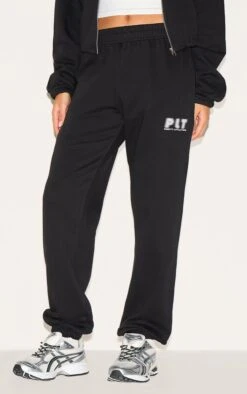 PRETTYLITTLETHING Black Oversized Cuffed Sweatpants -Pretty Little Thing Shop 805e71223992afac5649dcbd1772ef8b5211d7fb CNK1542 2 prettylittlething black oversized cuffed joggers