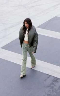 Prettylittlething Khaki Exaggerated Collar PU Cropped Puffer Coat -Pretty Little Thing Shop 83cdd99656b9bf62c581836b3aae8e825060e57f cnj4208 3