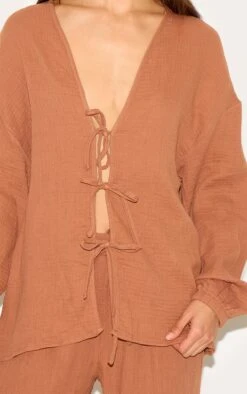 Prettylittlething Chesnut Cheesecloth Textured Tie Front Shirt -Pretty Little Thing Shop 840421f6441c9dbd17bf524fcf47f72986927c7e CNN1373 4 chesnut cheesecloth textured tie front shirt