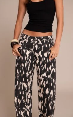 Prettylittlething Mono Leopard Slouchy Wide Leg Jeans -Pretty Little Thing Shop 85af57dc3d909c8aa80416f1df9eea1e36a5b088 CNO3411 4 mono leopard slouchy wide leg jeans