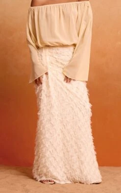 Prettylittlething Cream Distressed Woven Dip Waist Maxi Skirt -Pretty Little Thing Shop 8e213912b07c67fb19bdbcac15abbea9b548e013 CNM7356 3 cream distressed woven dip waist maxi skirt