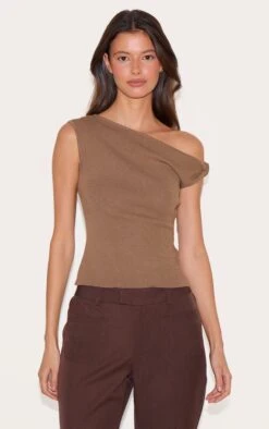 Prettylittlething Mocha Fine Knit Twist Neck Vest Top