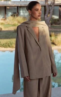 Stone Woven Wide Leg Extreme Pleated Pants -Pretty Little Thing Shop 915f7429f8d3ee9fb72a1c5257021bc179532d00 CNO2545 4 stone woven wide leg extreme pleated trousers