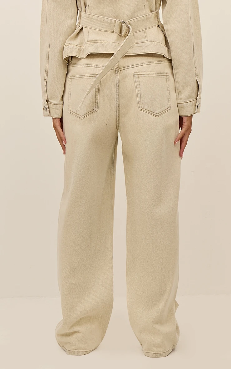 Prettylittlething Light Stone Dip Front Straight Leg Jeans 3 Prettylittlething Light Stone Dip Front Straight Leg Jeans - Image 3