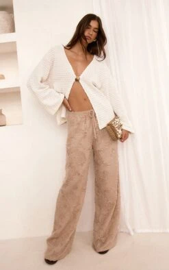 Prettylittlething Stone Textured Floaty Wide Leg Pants 6 Prettylittlething Stone Textured Floaty Wide Leg Pants -Pretty Little Thing Shop 944000f144dd6a2d61ded0699ee4c09bfc59f971 CNN3294 2 stone textured floaty wide leg trousers