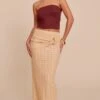 Prettylittlething Stone Textured Wooden Trim Maxi Skirt -Pretty Little Thing Shop 94ad6d4372f181bc4623204803efa7e5ab932c6f CNN5345 1 chocolate textured wooden trim maxi skirt