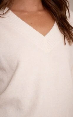 Prettylittlething Cream V Neck Knitted Sweater -Pretty Little Thing Shop 95738ef6795efea53fd7d0ce1d05f1ce42eafbd8 CNN6378 4 cream v neck knitted jumper