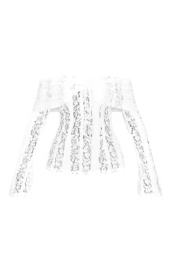 Prettylittlething White Fitted Lace Flared Sleeve Bardot Top -Pretty Little Thing Shop 96c0ce8e36bbfb87cf09aace1aa927b4a505e440 cnl9806 5