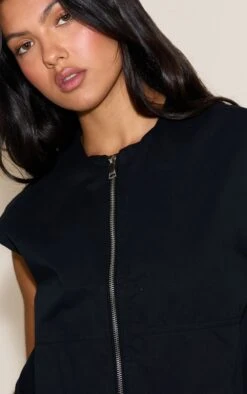 Prettylittlething Black Zip Up Utility Vest -Pretty Little Thing Shop 987155527143b68ed3546d37fc490ea2137e6cf4 CNM2943 4 black zip up utility gilet
