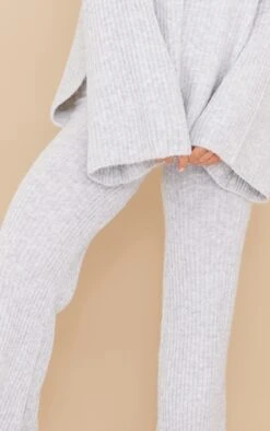 Prettylittlething Grey Luxe Rib Knit Wide Leg Pants -Pretty Little Thing Shop 98ba732d2597652d18da5e00f319041e488fe4bd cmz1687 4