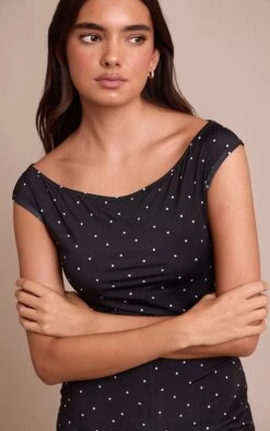 Prettylittlething Black Slinky Poka Dot Capri Jumpsuit 8 Prettylittlething Black Slinky Poka Dot Capri Jumpsuit -Pretty Little Thing Shop 9d1c386943363daaa9dbaf099fc062c8d13c013c CNO9143 4 black slinky poka dot capri jumpsuit