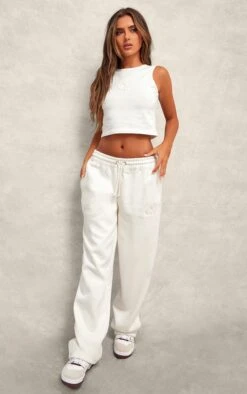 Prettylittlething Cream Embossed Sleeveless Cotton Top 7 Prettylittlething Cream Embossed Sleeveless Cotton Top -Pretty Little Thing Shop 9da5b61b40b177b5aa1f67d86859da144c6feee4 CNJ8740 3 cream embossed sleeveless cotton top