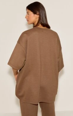 Prettylittlething Brown Jersey Oversized T-shirt -Pretty Little Thing Shop 9fd52da354279c133b54ce5bb449d4af5a35dc8b CNN3030 2 brown jersey oversized t shirt