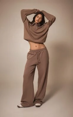 Prettylittlething Mocha Premium Loopback Wide Leg Sweatpants