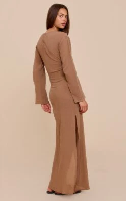 Prettylittlething Taupe Textured Long Sleeve Maxi Dress 6 Prettylittlething Taupe Textured Long Sleeve Maxi Dress -Pretty Little Thing Shop a9e59bb99d5516d730be5f622436e130d88461e7 CNM3601 2 taupe textured long sleeve maxi dress