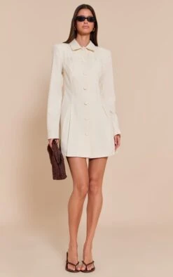 Prettylittlething Cream Button Up Pleated Shirt Dress 7 Prettylittlething Cream Button Up Pleated Shirt Dress -Pretty Little Thing Shop af204317023bc00ce5b7bc7701c15fb3d25d96de CNN6270 3 cream button up pleated shirt dress