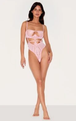 Prettylittlething Baby Pink Underwired Cut Out Lace Body -Pretty Little Thing Shop b1a22506d63ff6d5152504904ee7e898607469de CMK5534 3 baby pink underwired cut out lace body
