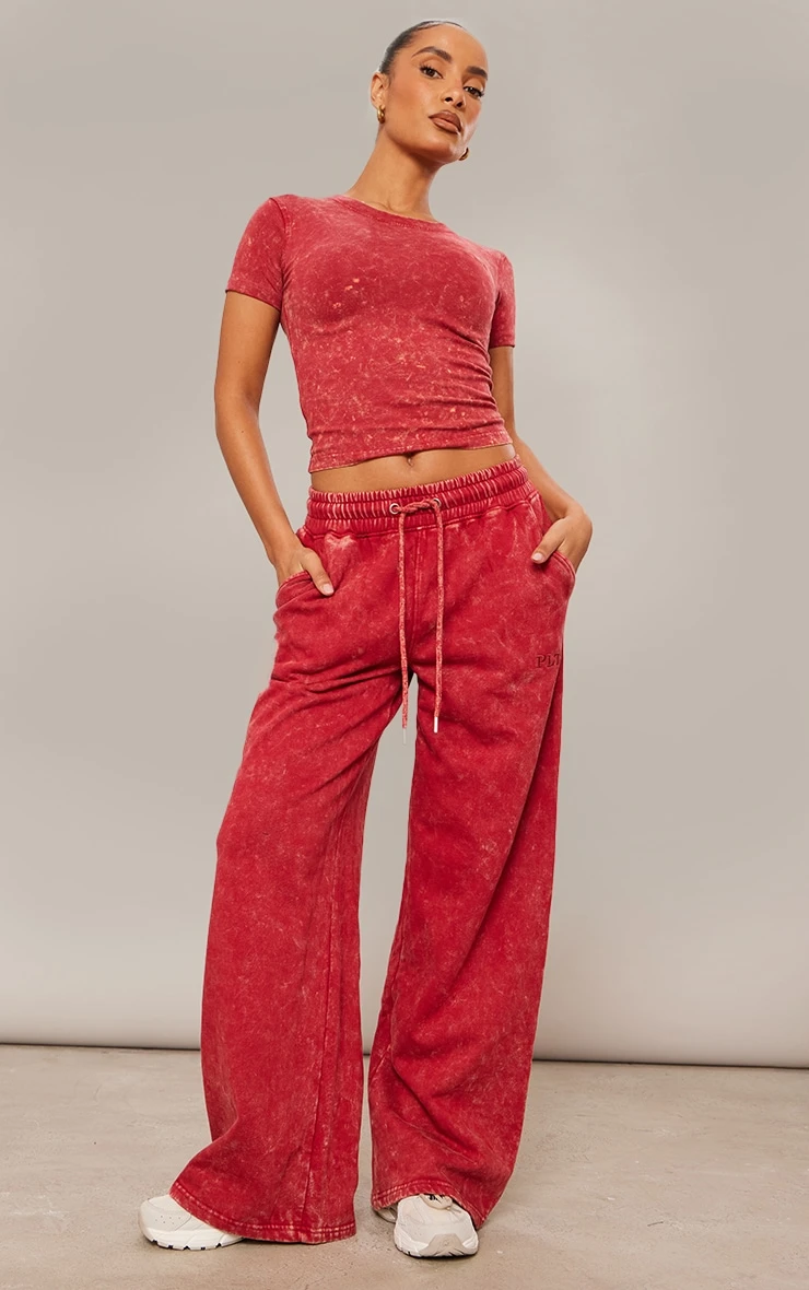 Prettylittlething Red Washed Oversized Low Rise Wide Leg Sweatpants 2 Prettylittlething Red Washed Oversized Low Rise Wide Leg Sweatpants - Image 2