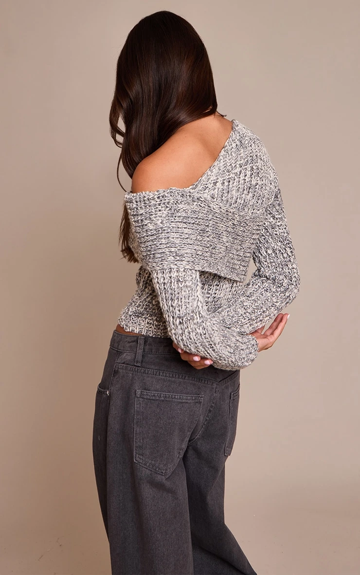 Prettylittlething Grey Chunky Knit Asymmetric Sweater 2 Prettylittlething Grey Chunky Knit Asymmetric Sweater - Image 2