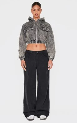 Prettylittlething Washed Grey Faux Fur Lined Hood Cropped Denim Jacket -Pretty Little Thing Shop b45110c95496242baa8f422649cef7a4fd40eec0 cnk3769 3