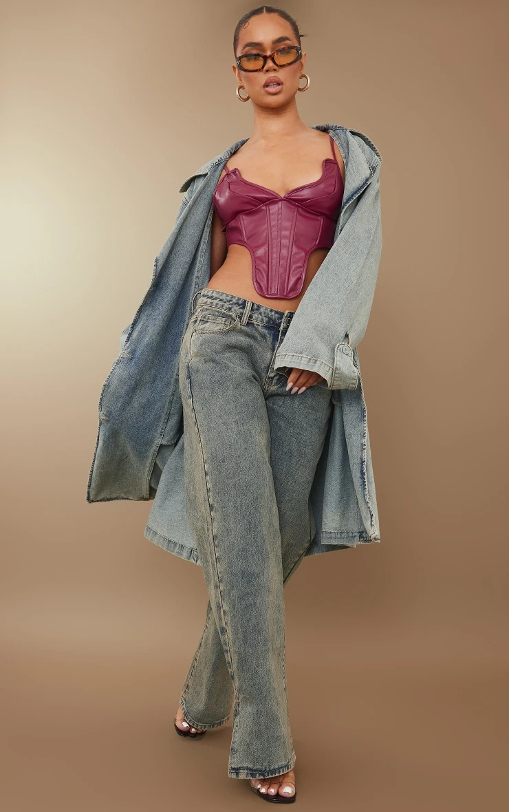 Prettylittlething Vintage Wash Mid Rise Split Hem Jeans 1 Prettylittlething Vintage Wash Mid Rise Split Hem Jeans