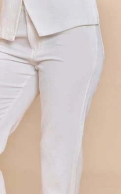 Prettylittlething White Mid Waist Straight Leg Jeans 8 Prettylittlething White Mid Waist Straight Leg Jeans -Pretty Little Thing Shop b58f91ce109c2b7cfb1f2484db92a3bac97bd11e CNM4546 4 white mid waist straight leg jeans